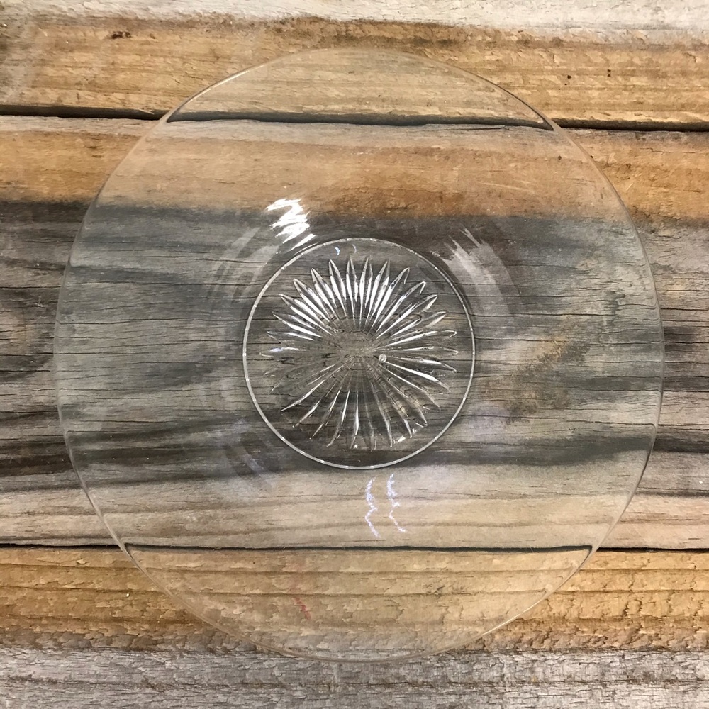 Crystal cake plate